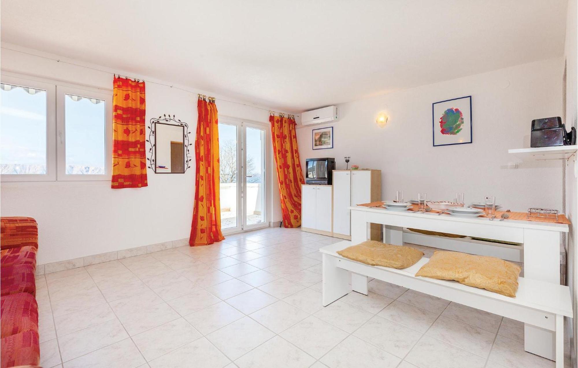 Gorgeous Apartment In Klenovica With Kitchen ภายนอก รูปภาพ
