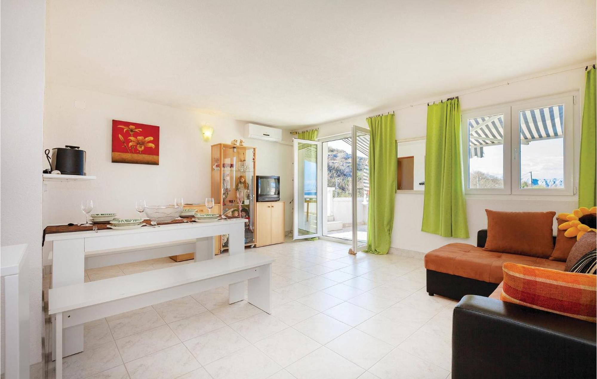 Gorgeous Apartment In Klenovica With Kitchen ภายนอก รูปภาพ